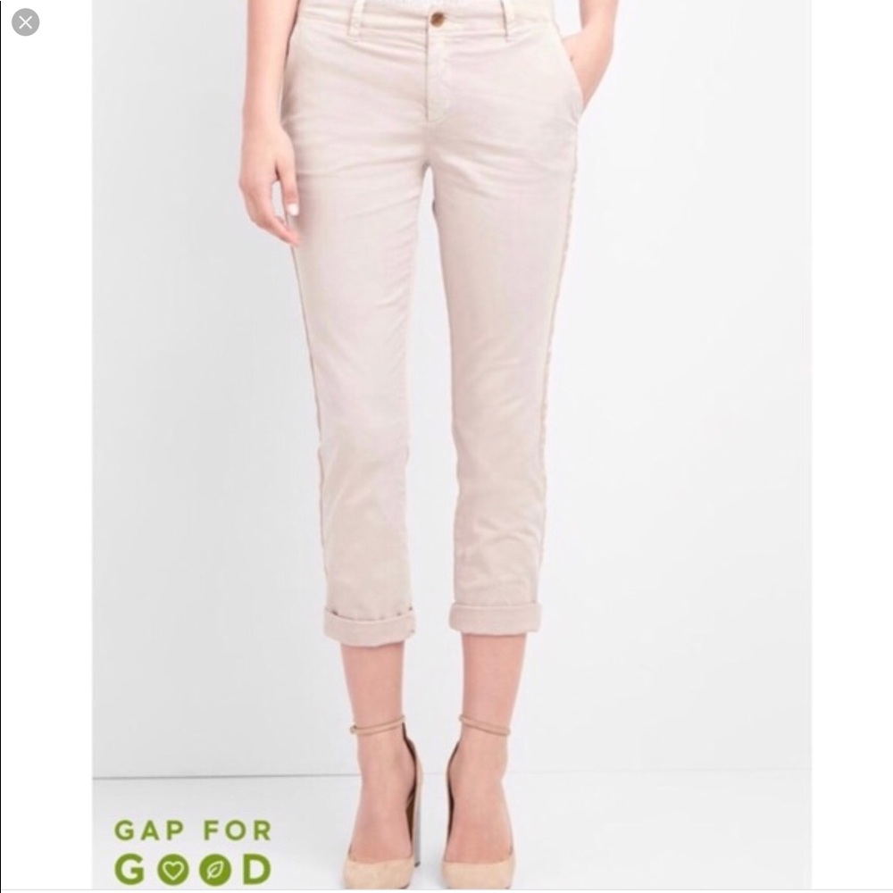GAP Girlfriend chino